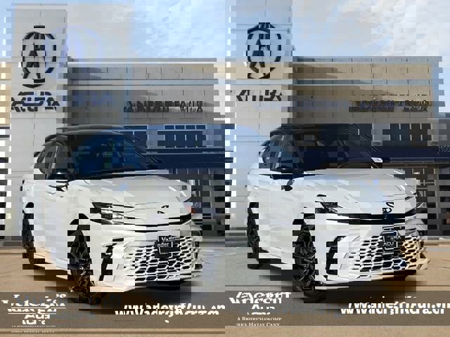 Used 2025 Toyota Camry Hybrid