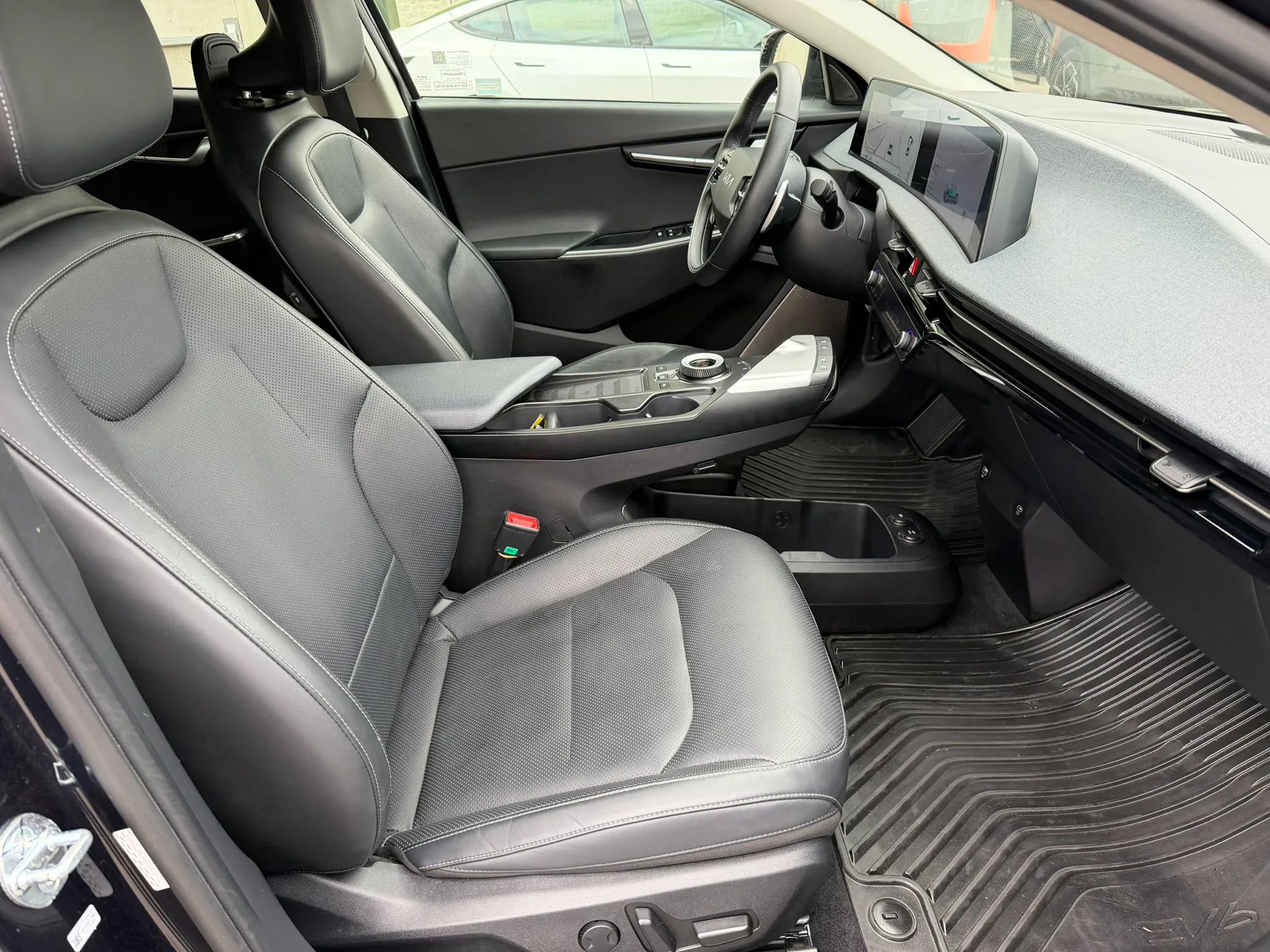 Used 2023 Kia EV6 Wind image 21