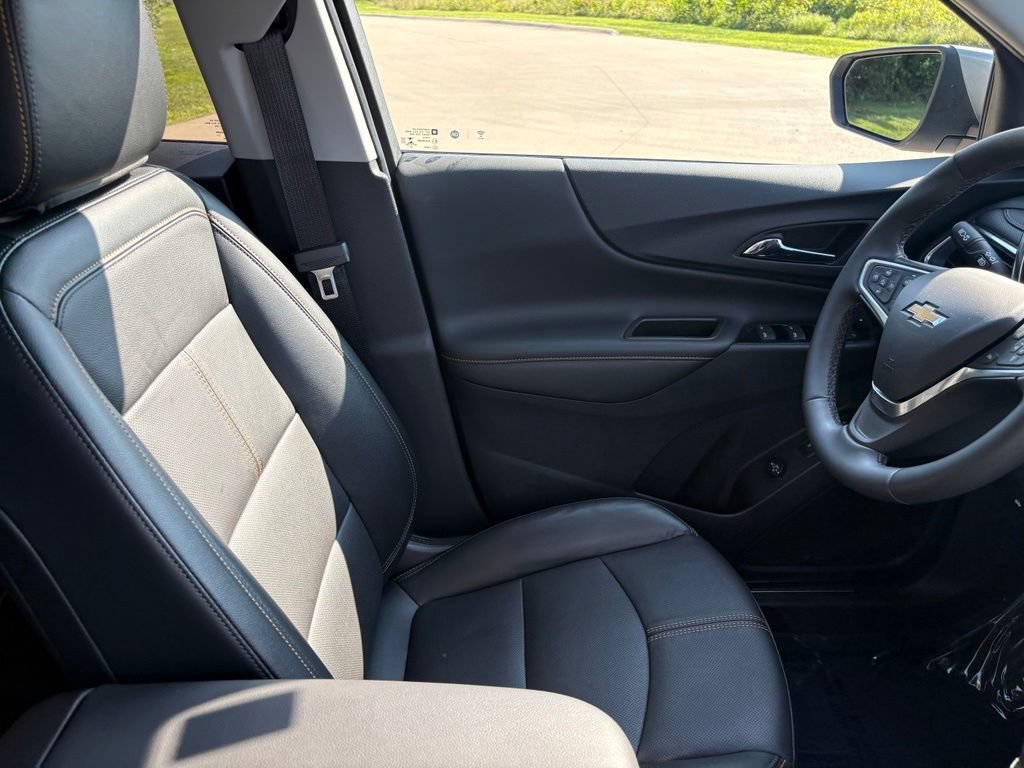 Used 2023 Chevrolet Equinox Premier FWD image 31