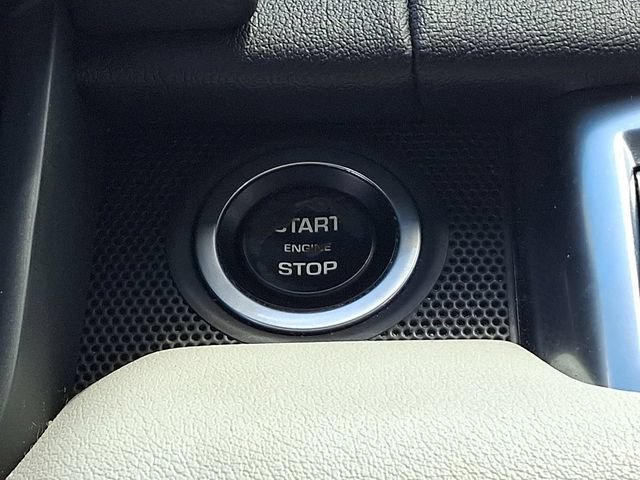 Used 2015 Land Rover Range Rover Sport HSE AWD/4WD image 16
