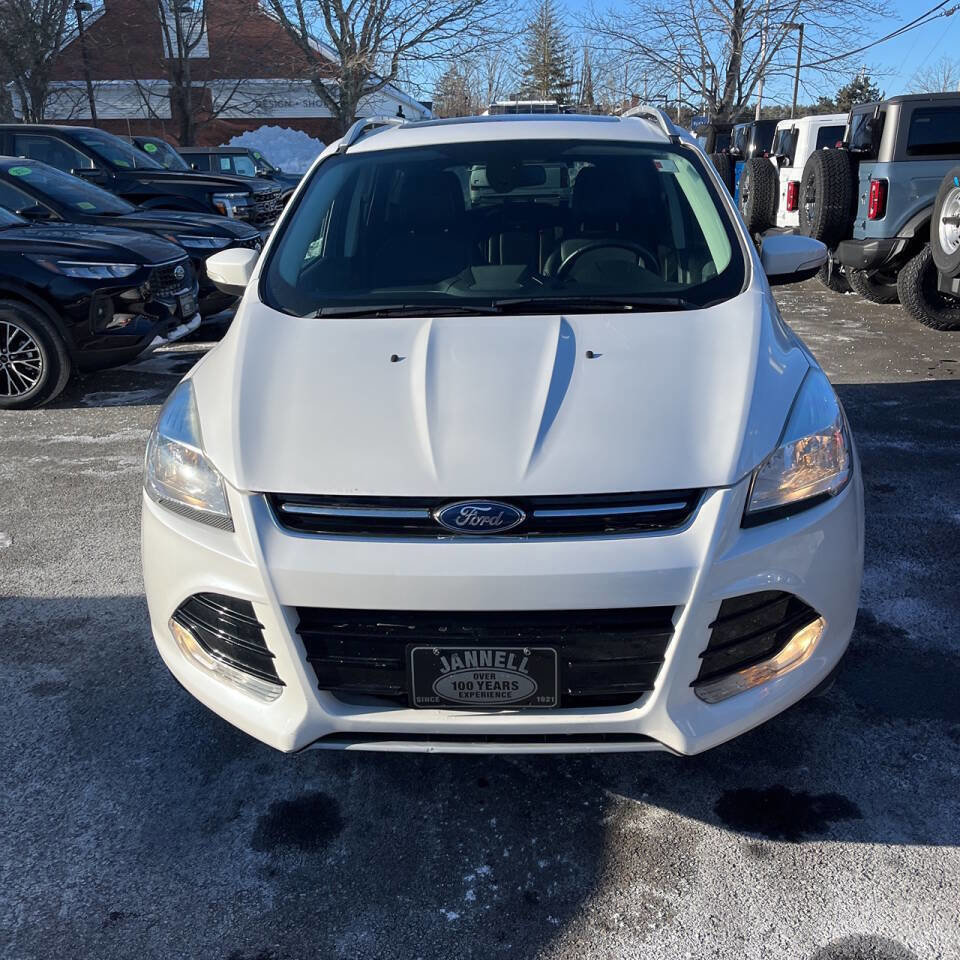 Used 2016 Ford Escape Titanium image 2