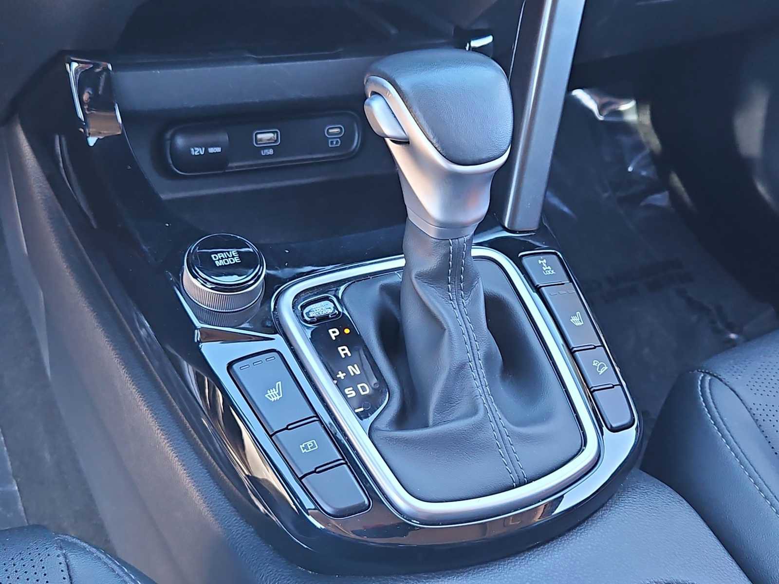 Used 2024 Kia Seltos EX image 32