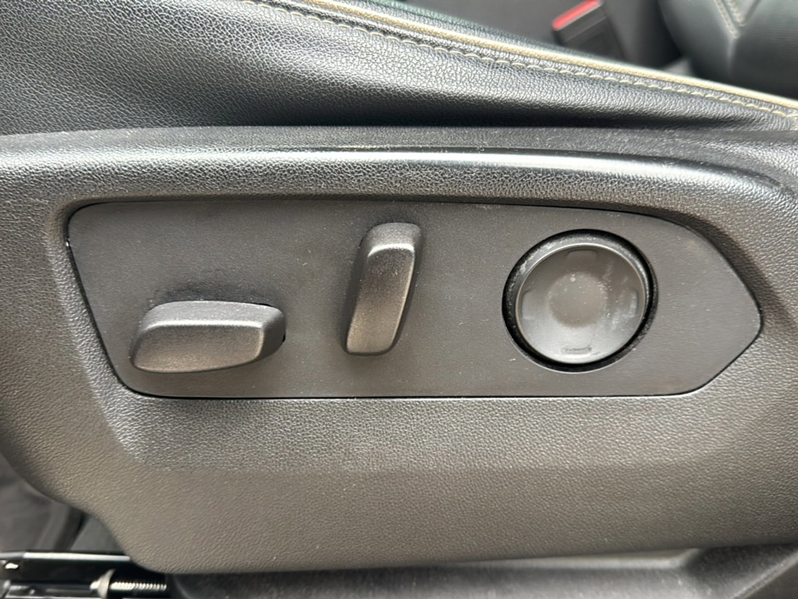 Used 2021 Chevrolet Tahoe Premier image 13