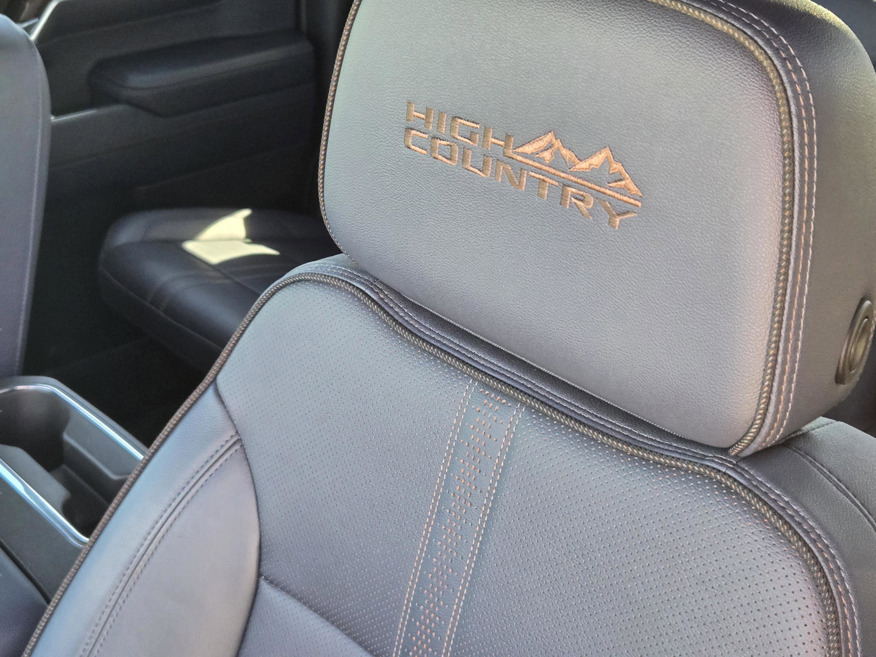 Used 2023 Chevrolet Silverado 1500 High Country w/ Technology Package image 35