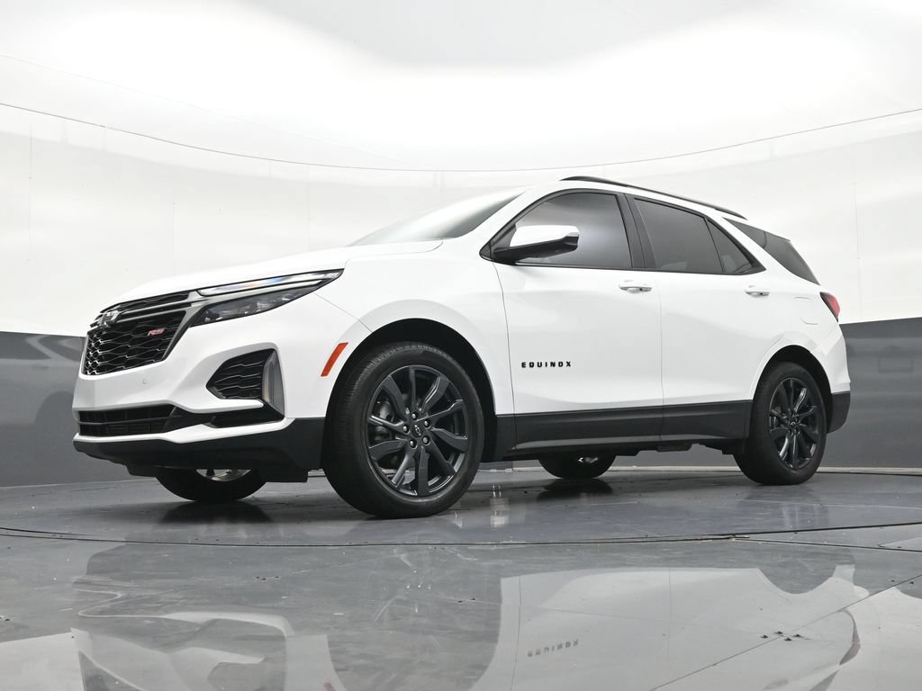 Used 2023 Chevrolet Equinox RS w/ RS Leather Package FWD image 23