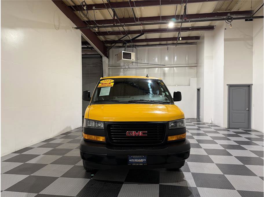 Used 2018 GMC Savana 2500 Extended w/ Driver Convenience Package image 2
