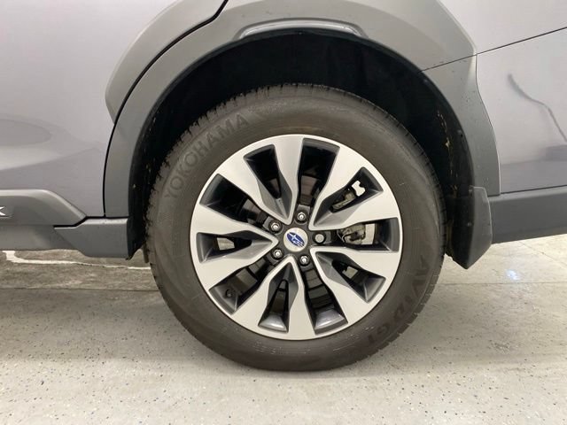 Used 2025 Subaru Outback Limited AWD/4WD image 10