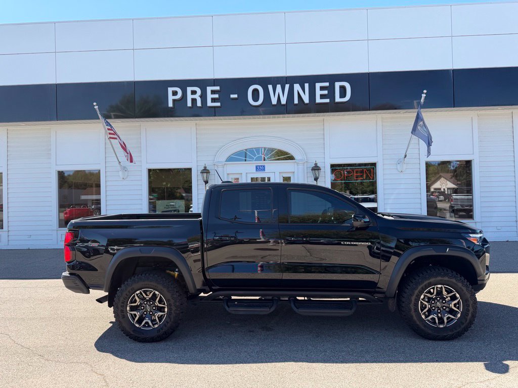 Certified 2026 Chevrolet Colorado ZR2 w/ Technology Package AWD/4WD image 4