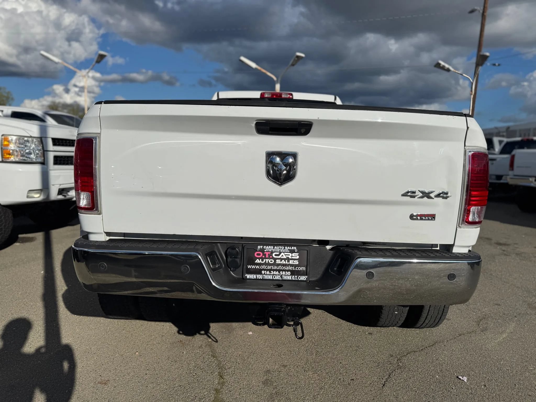 Used 2015 RAM 3500 Laramie Longhorn AWD/4WD image 4
