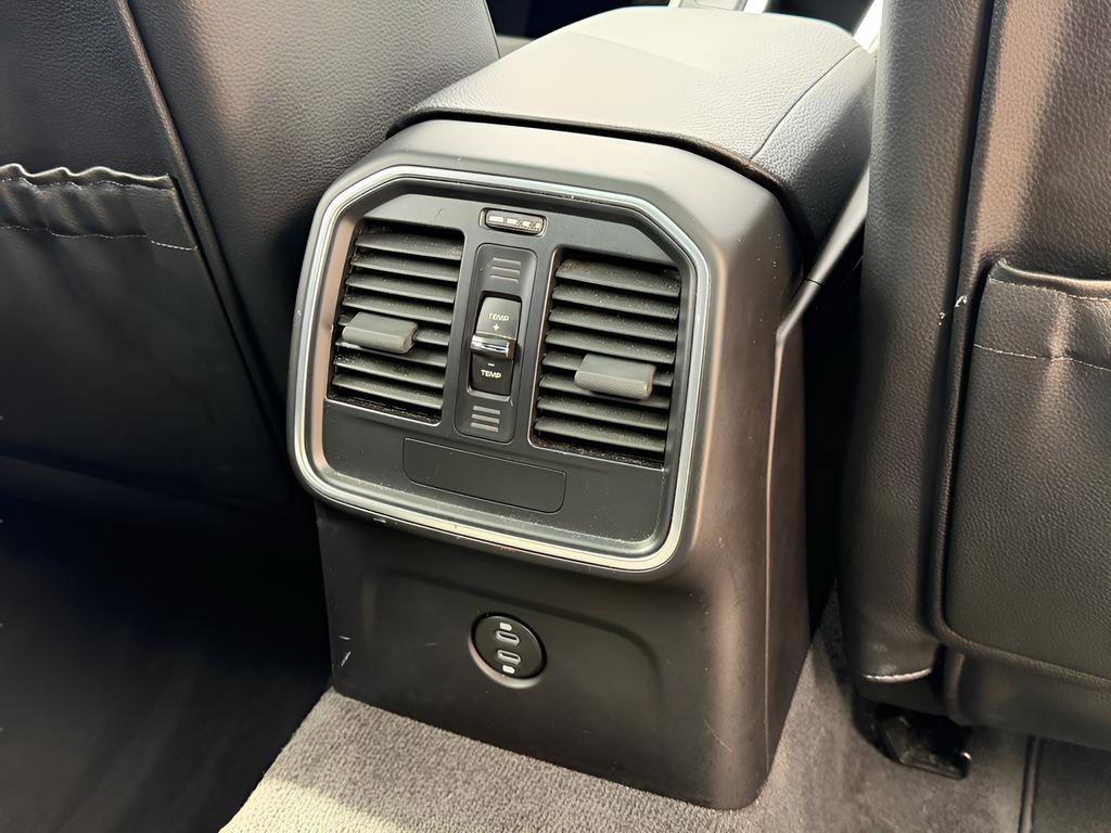 Used 2021 Porsche Macan image 30