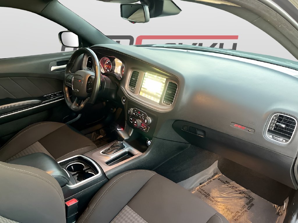 Used 2023 Dodge Charger Scat Pack w/ Navigation & Travel Group RWD image 28