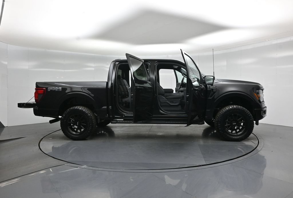 New 2026 Ford F150 XLT w/ Equipment Group 302A MID AWD/4WD image 4