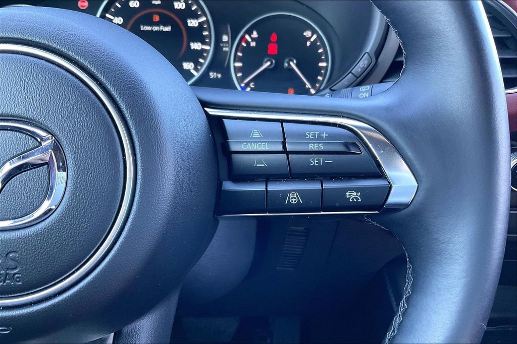 Certified 2025 MAZDA MAZDA3 Hatchback w/ Appearance Package image 19