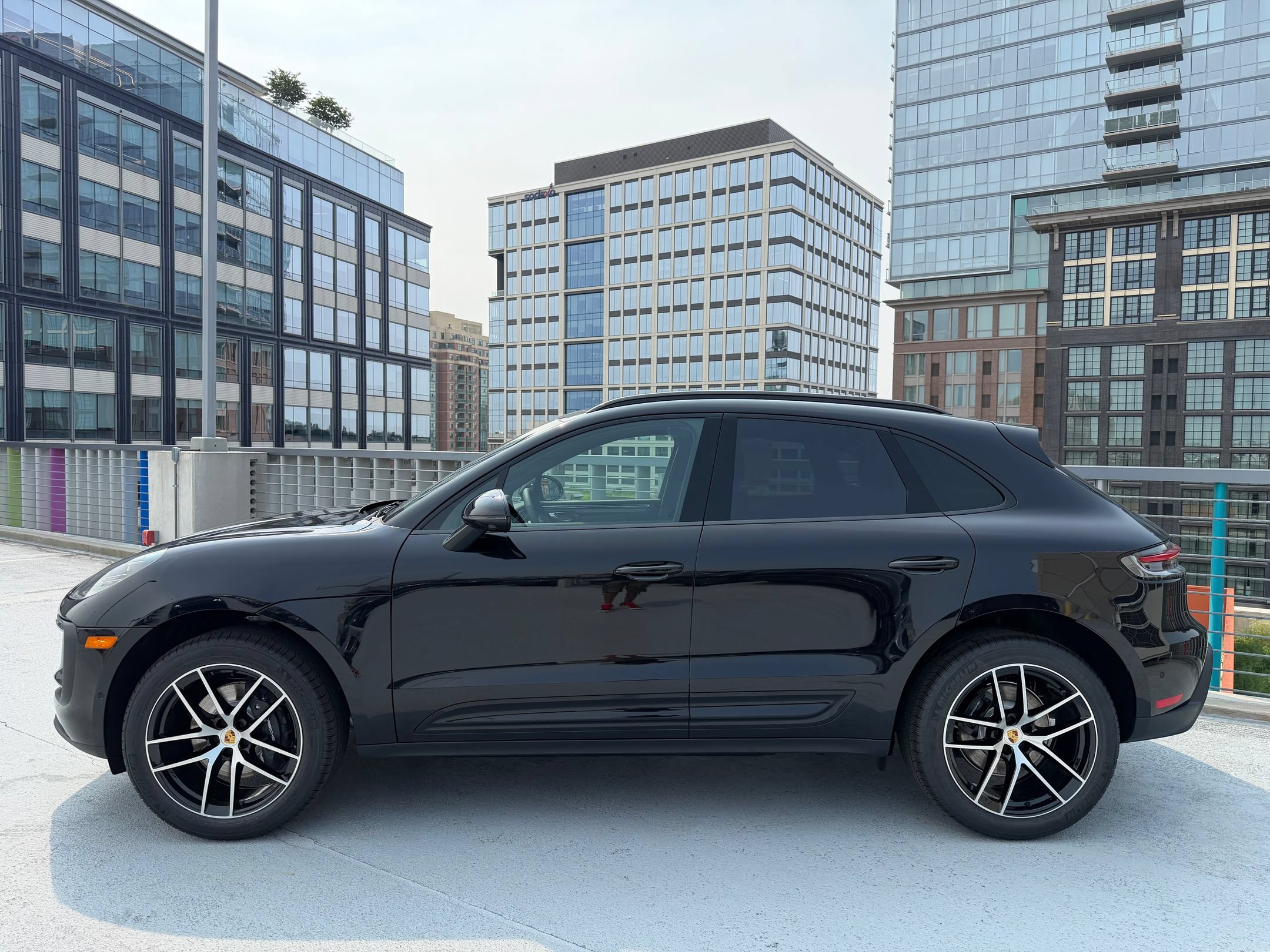 Used 2026 Porsche Macan AWD/4WD image 2