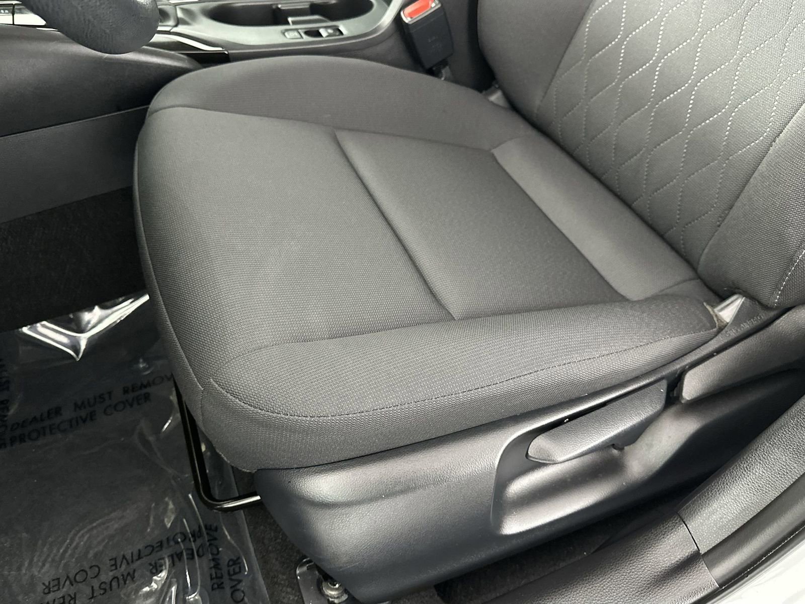 Used 2025 Toyota Corolla LE FWD image 12