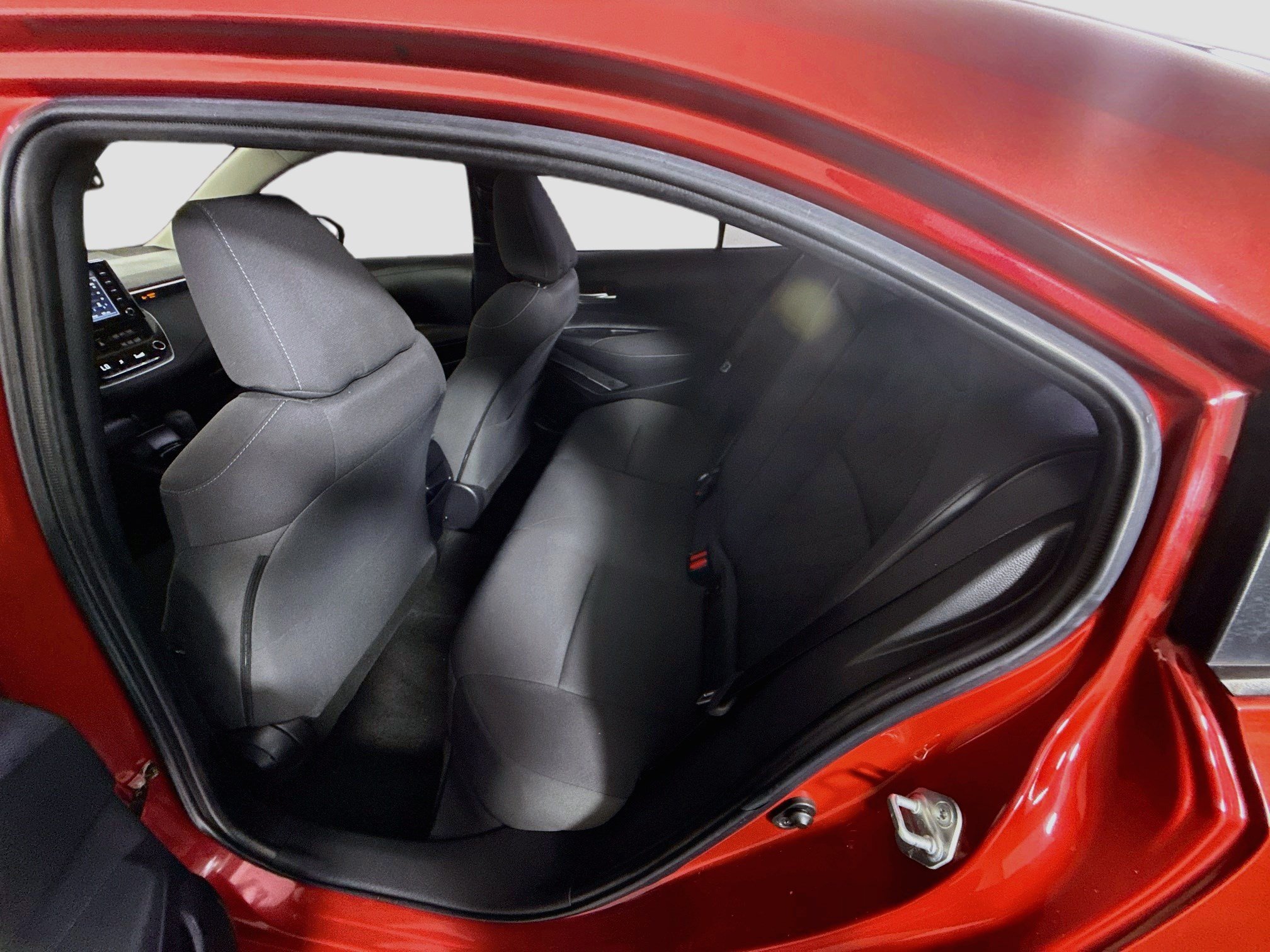 Used 2020 Toyota Corolla LE FWD image 24