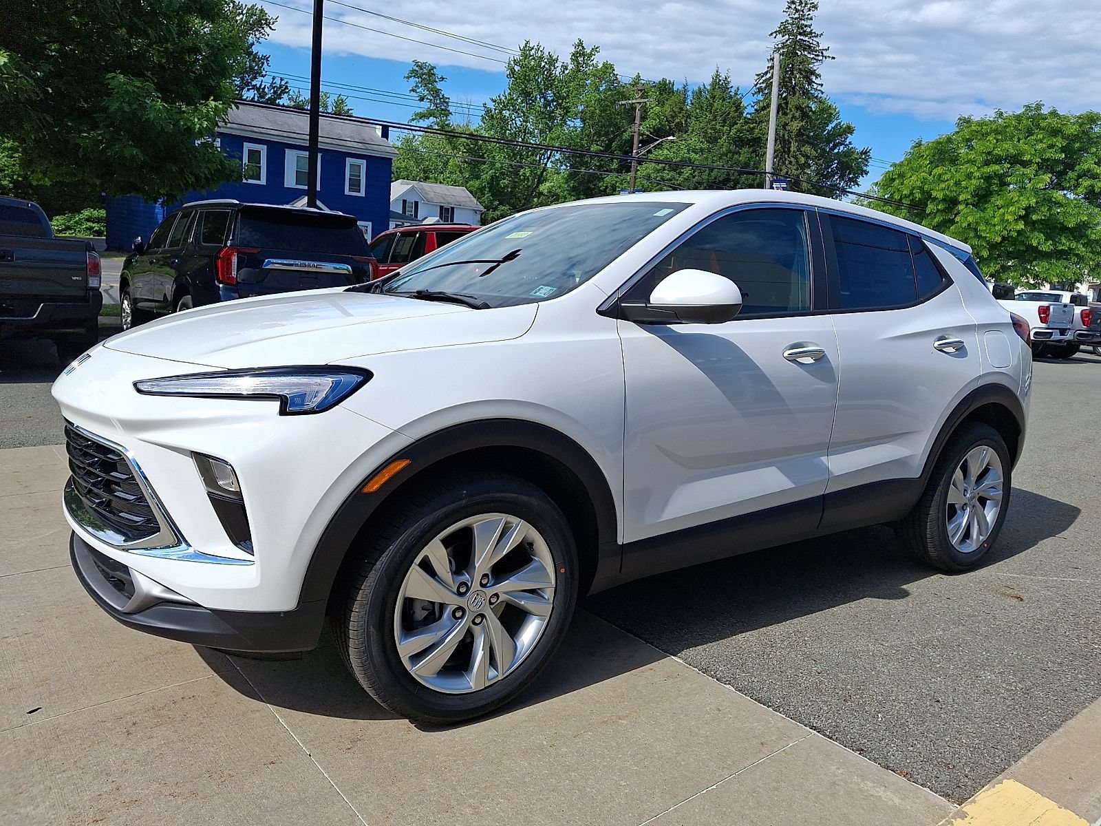 New 2026 Buick Encore GX Preferred w/ Advanced Technology Package AWD/4WD image 3