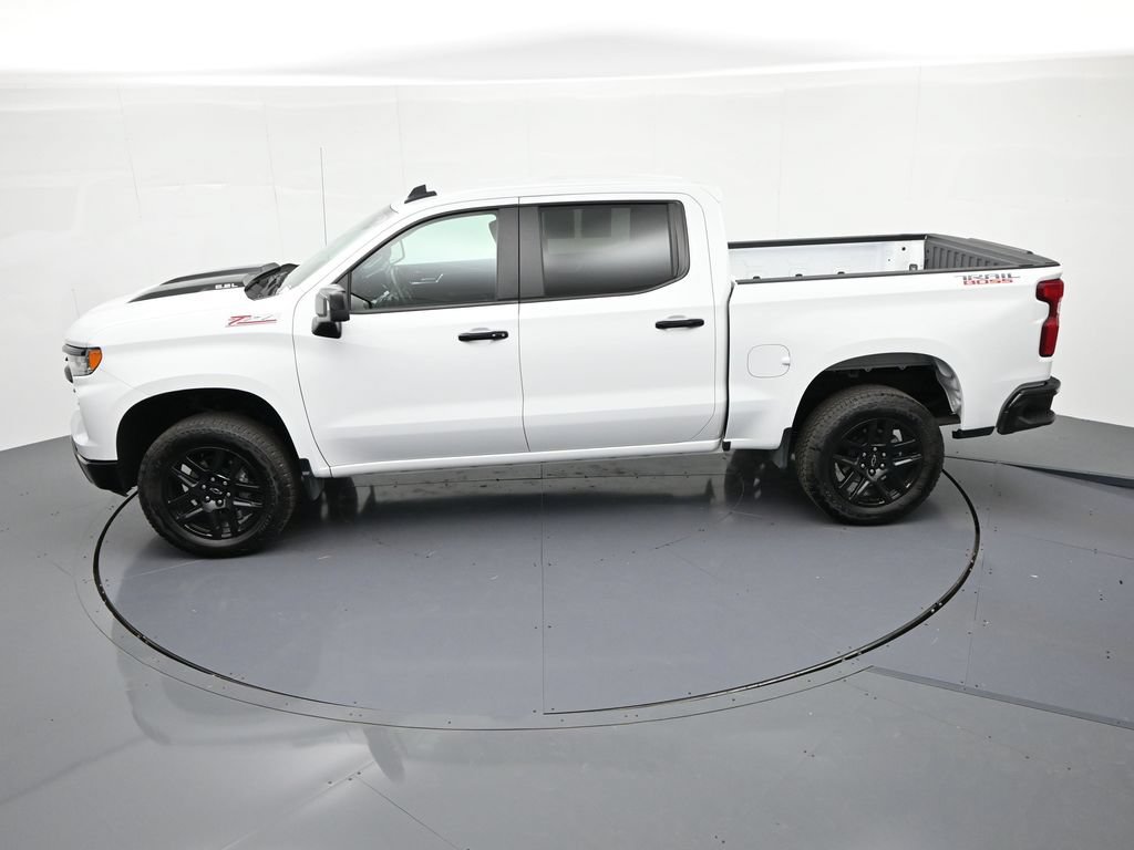 Used 2025 Chevrolet Silverado 1500 LT Trail Boss AWD/4WD image 19