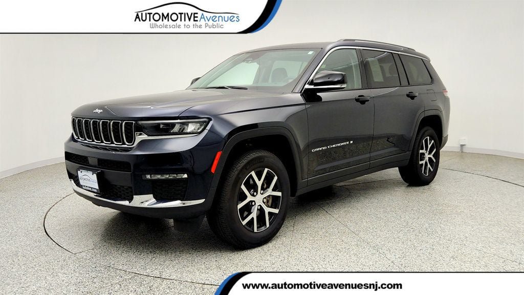 Used 2023 Jeep Grand Cherokee L Limited AWD/4WD image 1