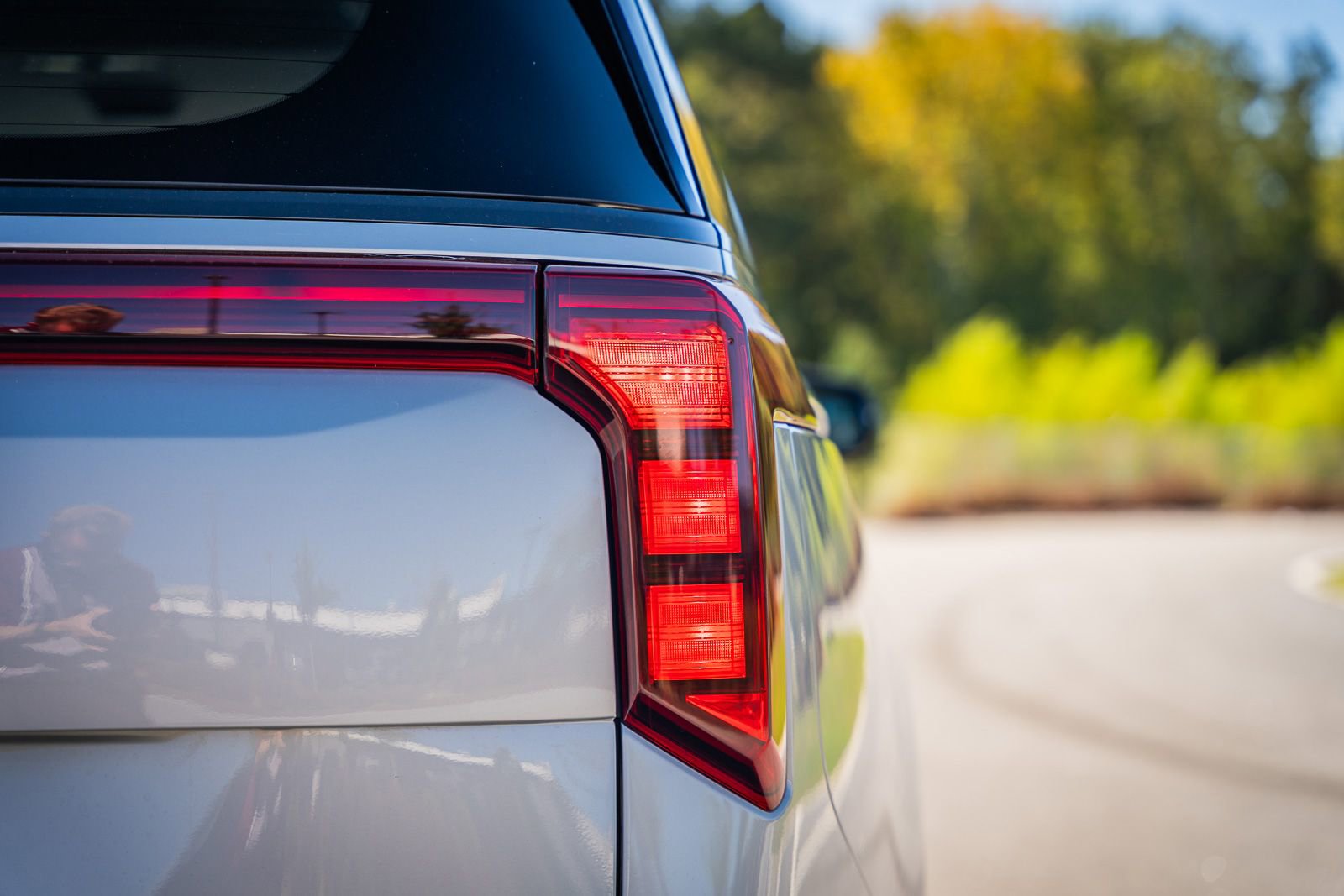 New 2026 Kia Carnival SX w/ SX Dark Edition Package image 10