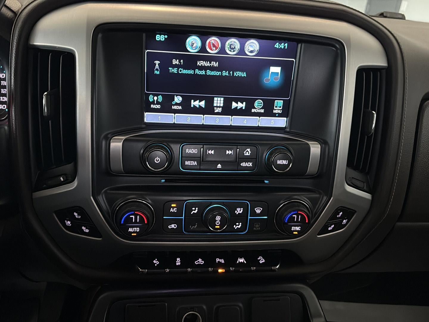 Used 2018 GMC Sierra 1500 SLT AWD/4WD image 17