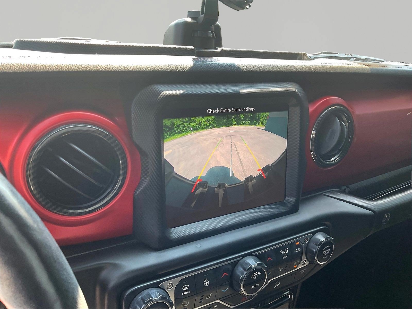 Used 2018 Jeep Wrangler Unlimited Rubicon AWD/4WD image 15