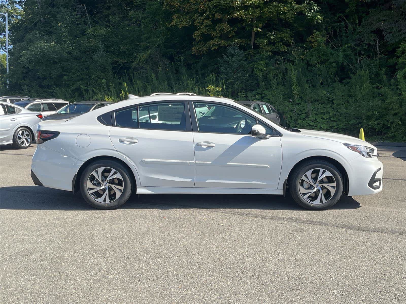 Certified 2025 Subaru Legacy Premium AWD/4WD image 6