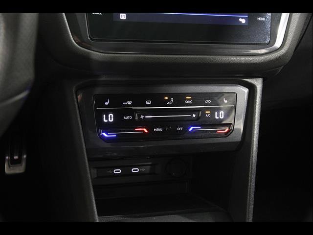 Certified 2024 Volkswagen Tiguan SE R-Line AWD/4WD image 13
