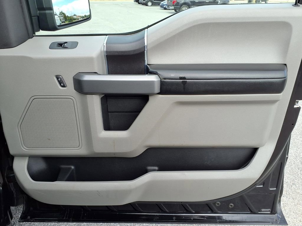Used 2018 Ford F150 XLT RWD image 14