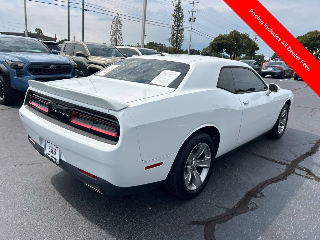 Used 2020 Dodge Challenger SXT RWD image 17