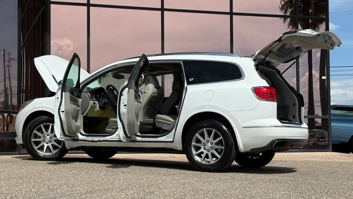 Used 2016 Buick Enclave Leather image 29