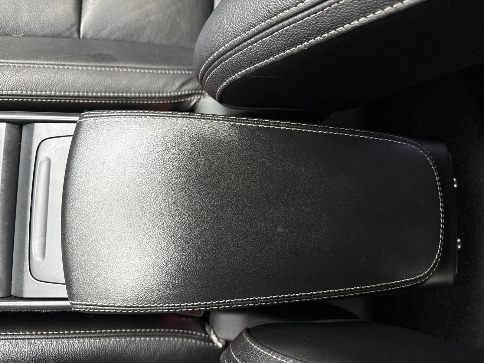 Used 2019 Volvo XC40 T5 Momentum image 22