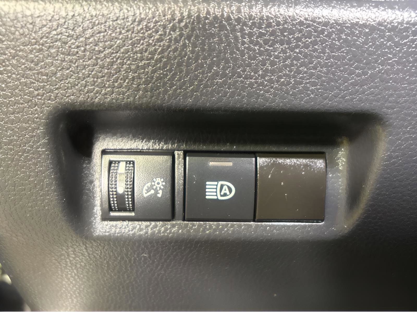 Used 2024 Toyota RAV4 XLE image 30