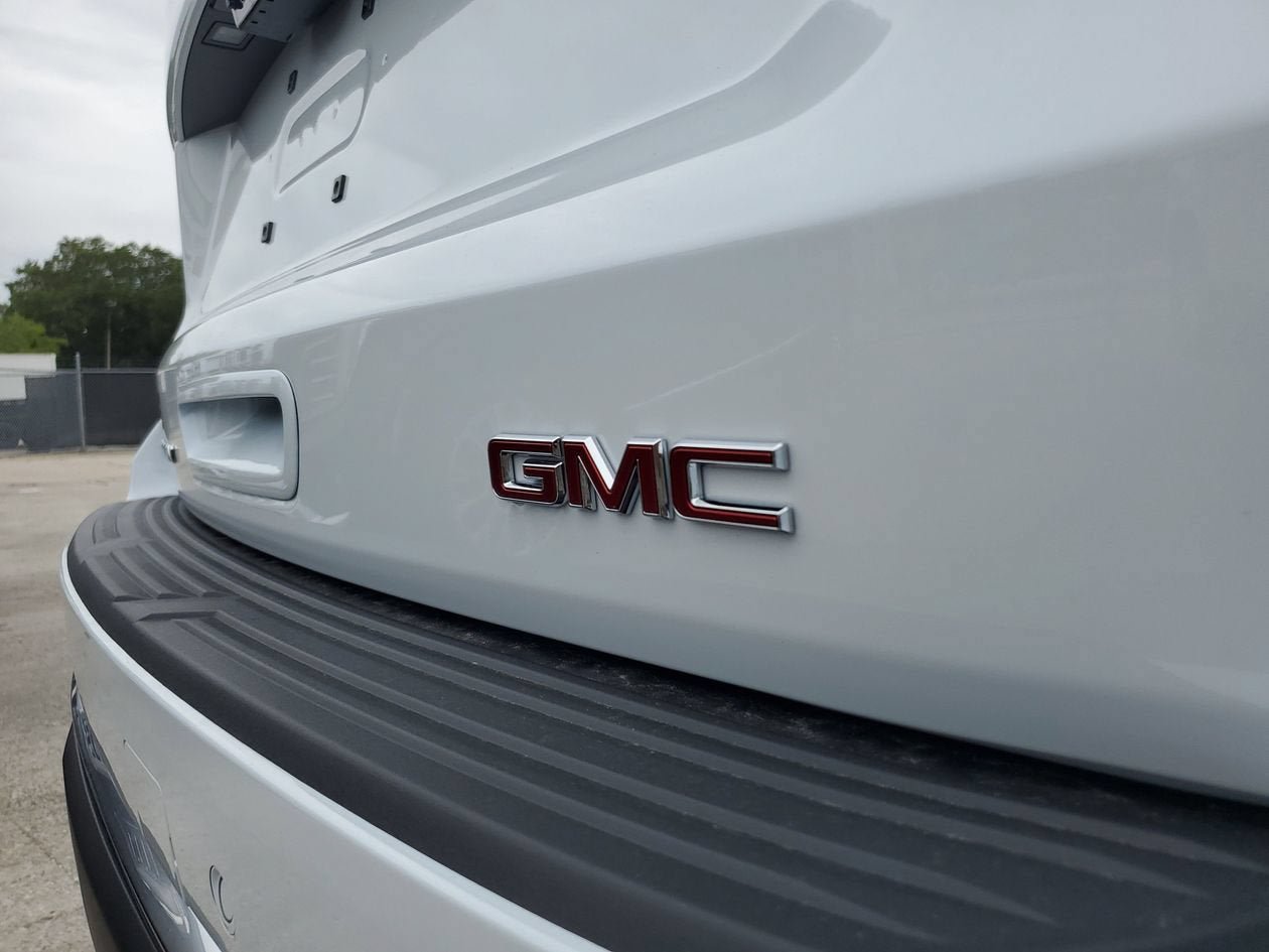 New 2026 GMC Yukon XL Denali w/ Denali Reserve Package AWD/4WD image 7