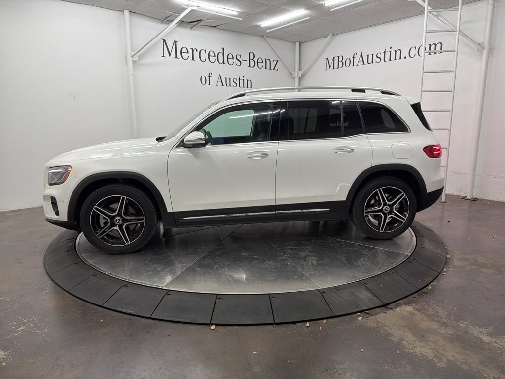 Used 2026 Mercedes-Benz GLB 250 image 4