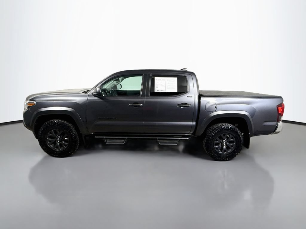 Used 2023 Toyota Tacoma SR5 RWD image 4