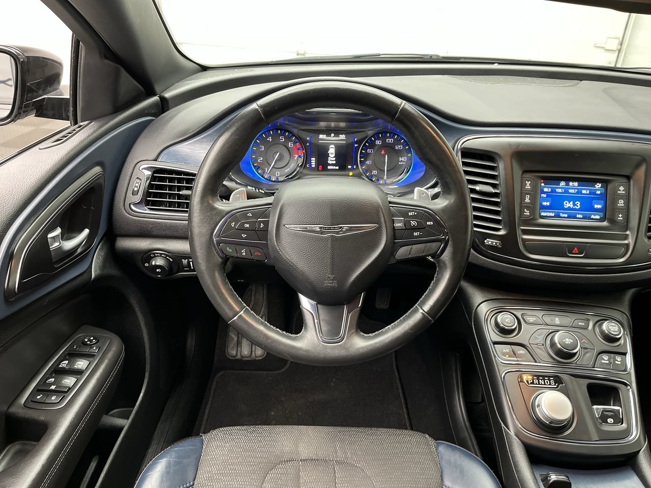 Used 2015 Chrysler 200 S FWD image 11