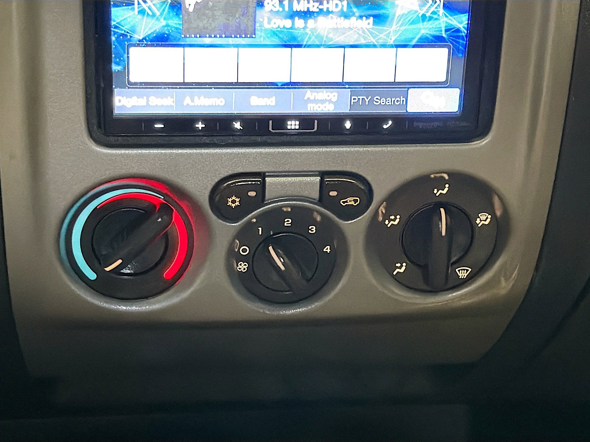 Used 2012 Chevrolet Colorado LT image 10