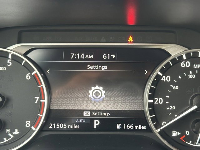 Used 2023 Nissan Rogue SV image 40