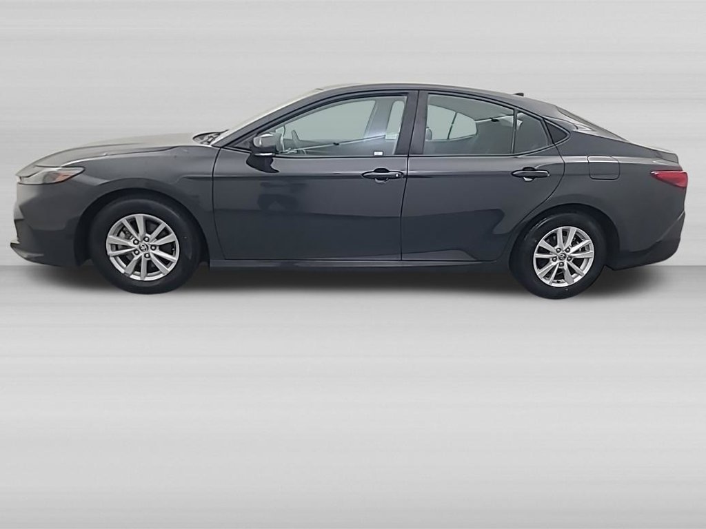Used 2025 Toyota Camry LE FWD image 8
