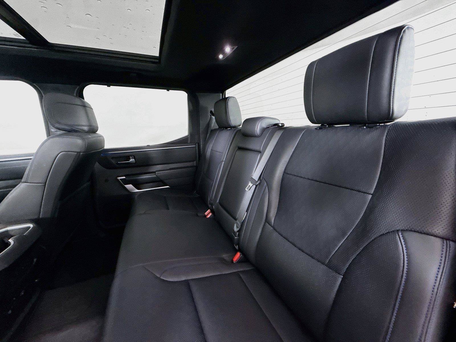 Used 2024 Toyota Tundra Platinum AWD/4WD image 32