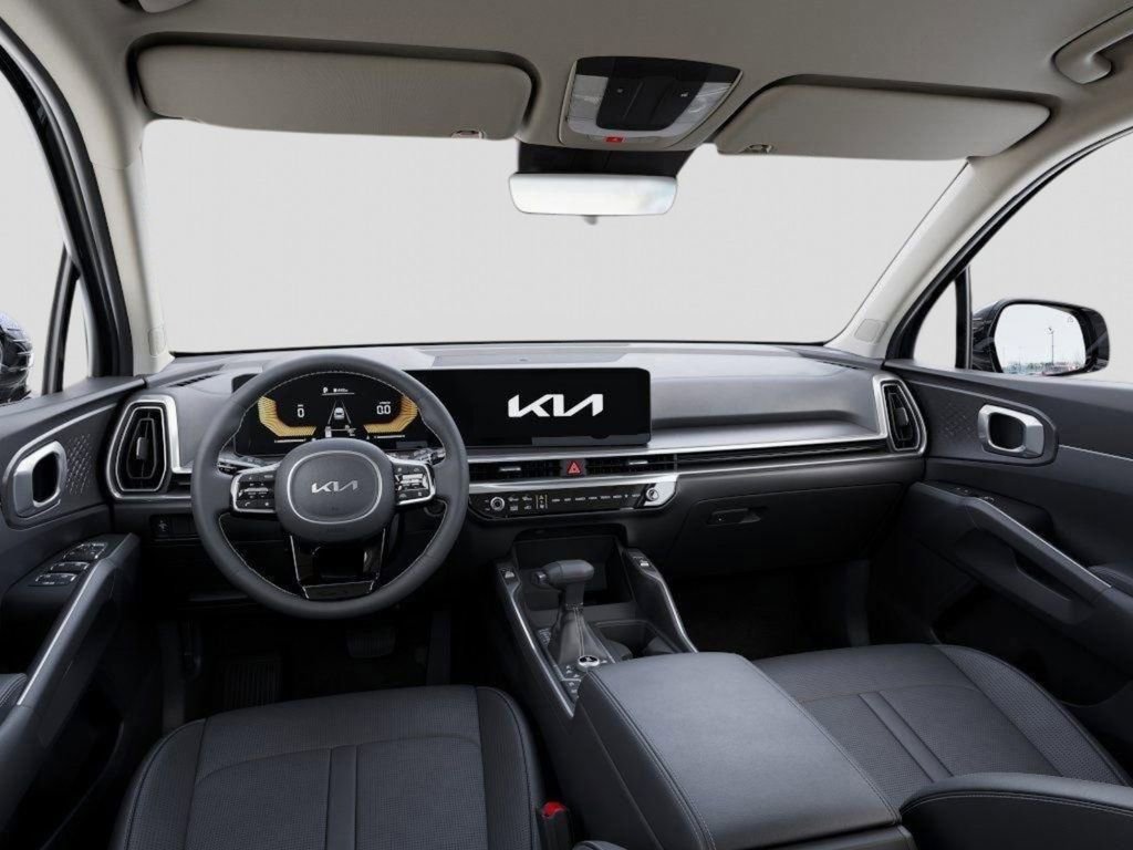 Used 2025 Kia Sorento S image 14