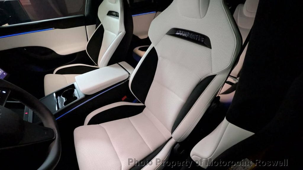 Used 2026 Tesla Model S Plaid AWD/4WD image 3
