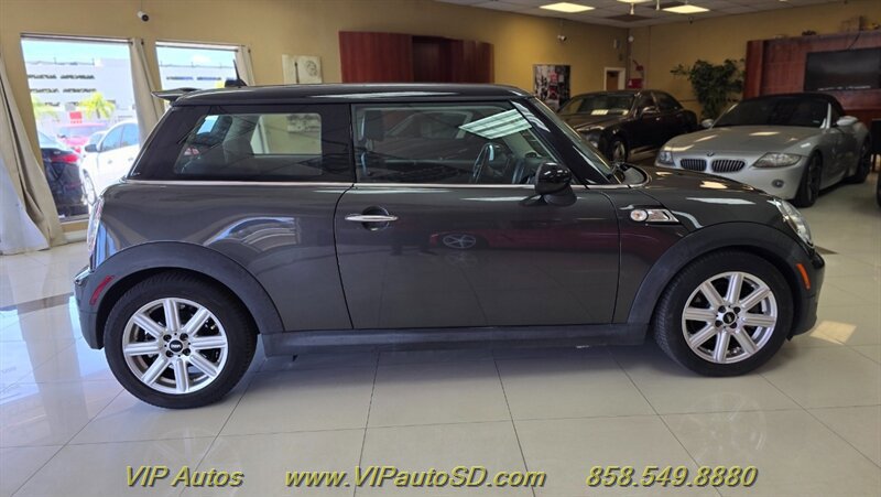 Used 2011 MINI Cooper S FWD image 5
