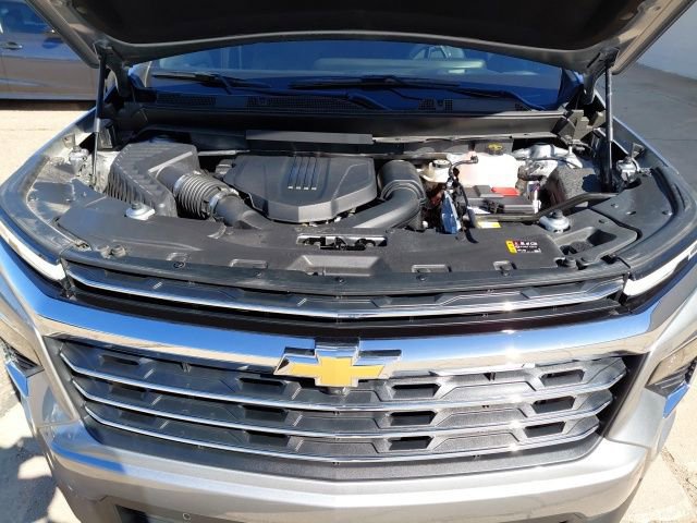 Used 2025 Chevrolet Traverse LT w/ Enhanced Driving Package image 36