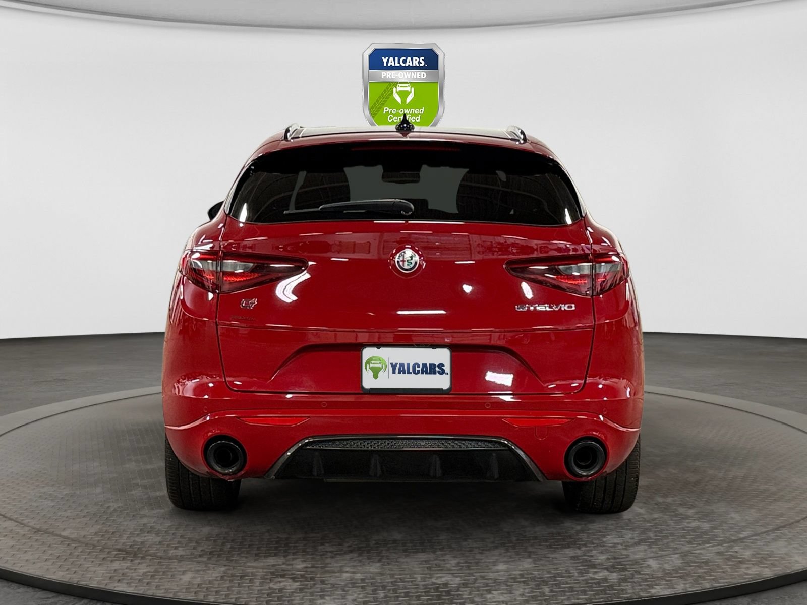 Used 2022 Alfa Romeo Stelvio Veloce AWD/4WD image 4