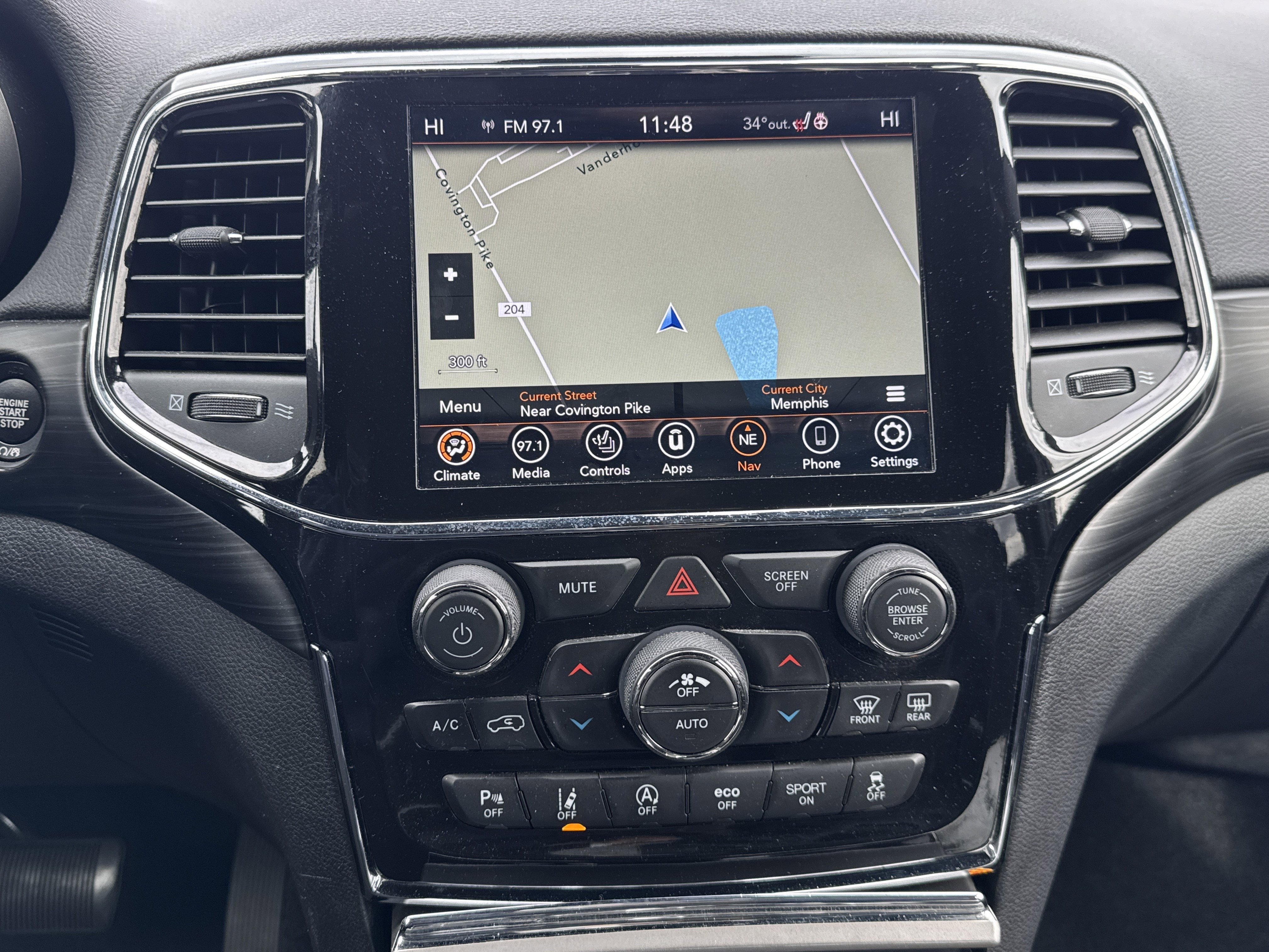 Used 2022 Jeep Grand Cherokee Laredo X image 12