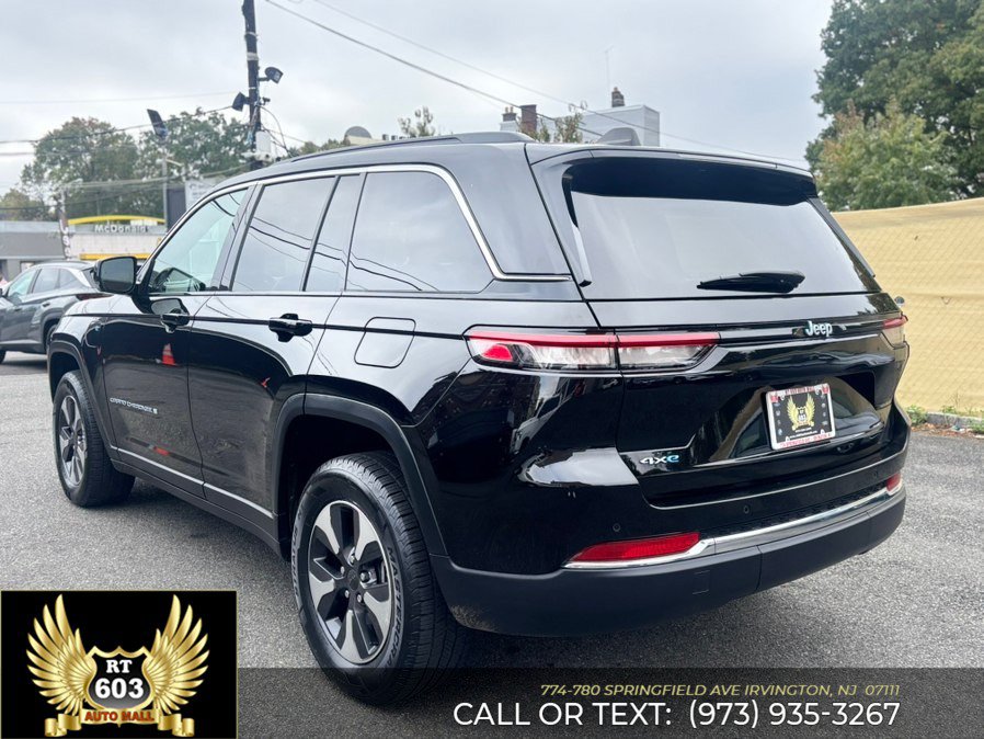 Used 2024 Jeep Grand Cherokee Limited 4xe AWD/4WD image 4