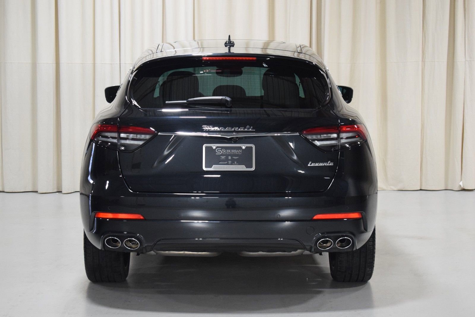 Certified 2023 Maserati Levante GT AWD/4WD image 13