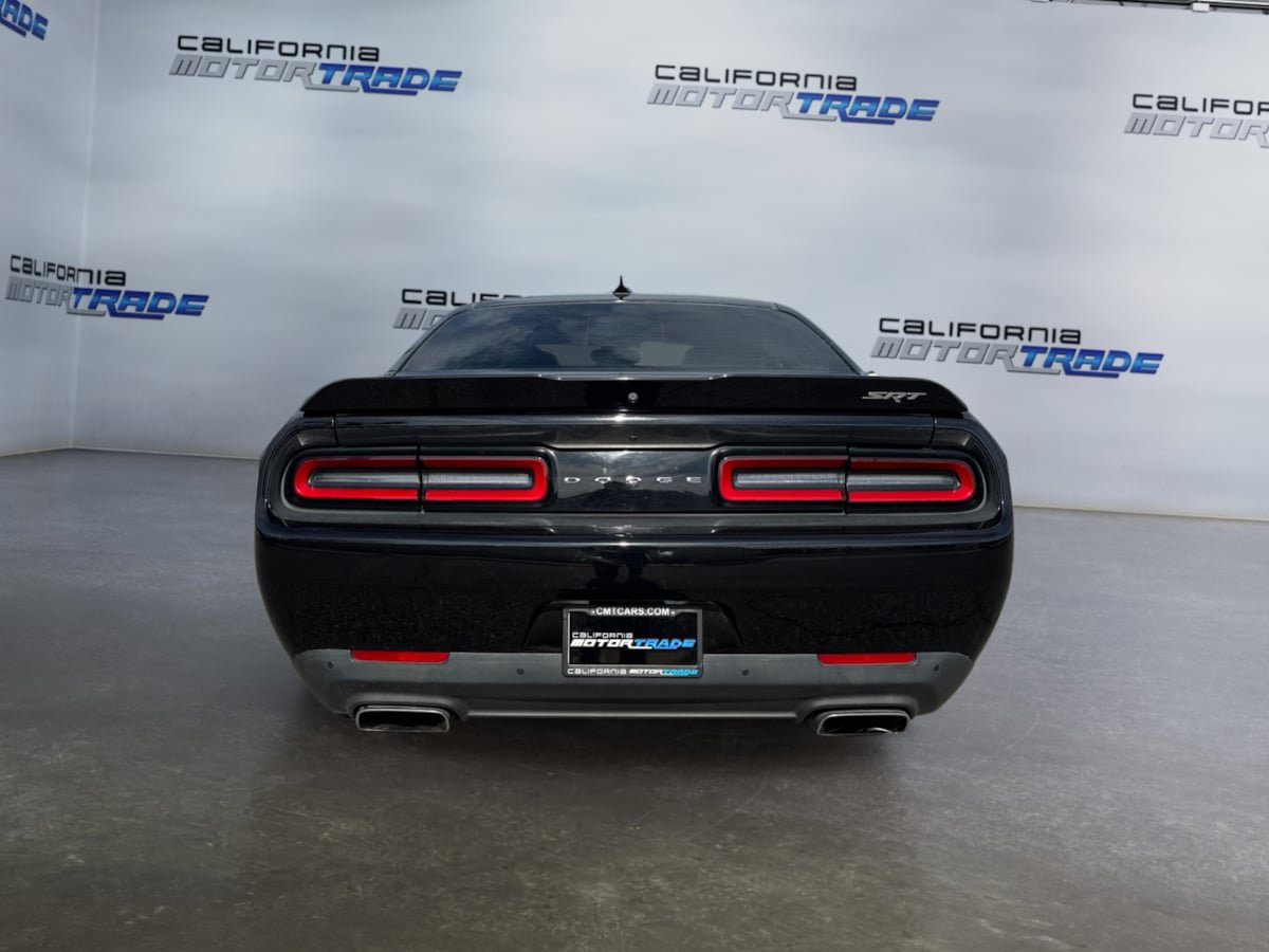 Used 2016 Dodge Challenger SRT image 6